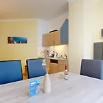 Strandnahe Fewo, Zentral Und Ruhig Gelegen, Villa Bella Rosa, Binz